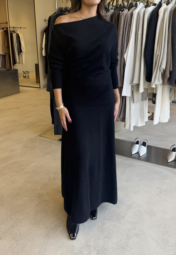 Knit Wide Straight Neckline 2PC Skirt Set