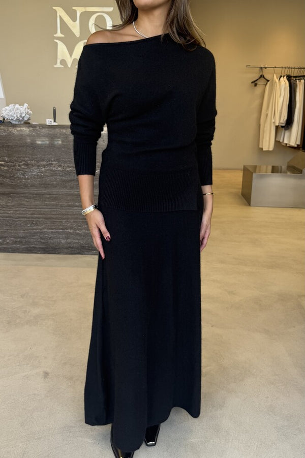 Knit Wide Straight Neckline 2PC Skirt Set