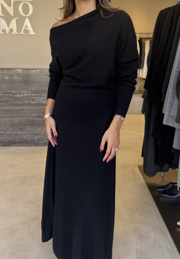 Knit Wide Straight Neckline 2PC Skirt Set