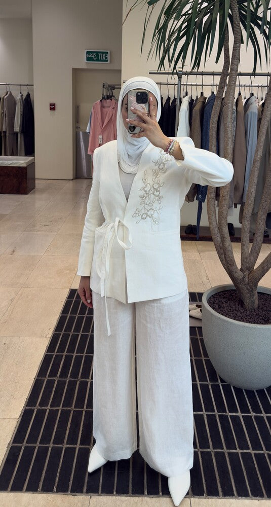 Embroidered Collarless Set