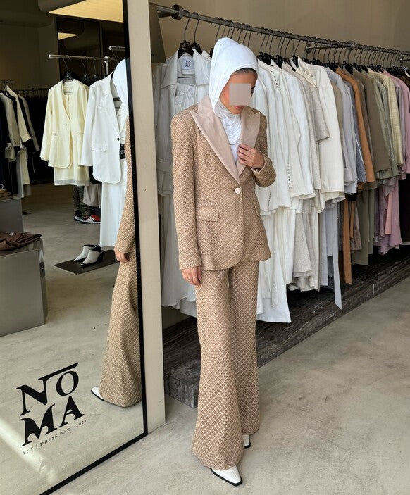 Pointed Lapel Elegant 2PC Sets