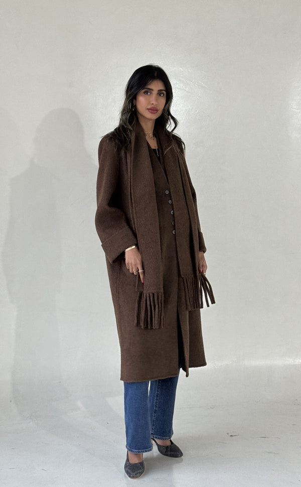 V-neck Wolen Coat with Scarf