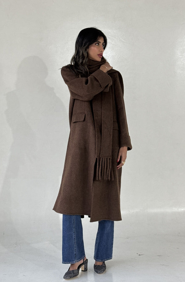 V-neck Wolen Coat with Scarf