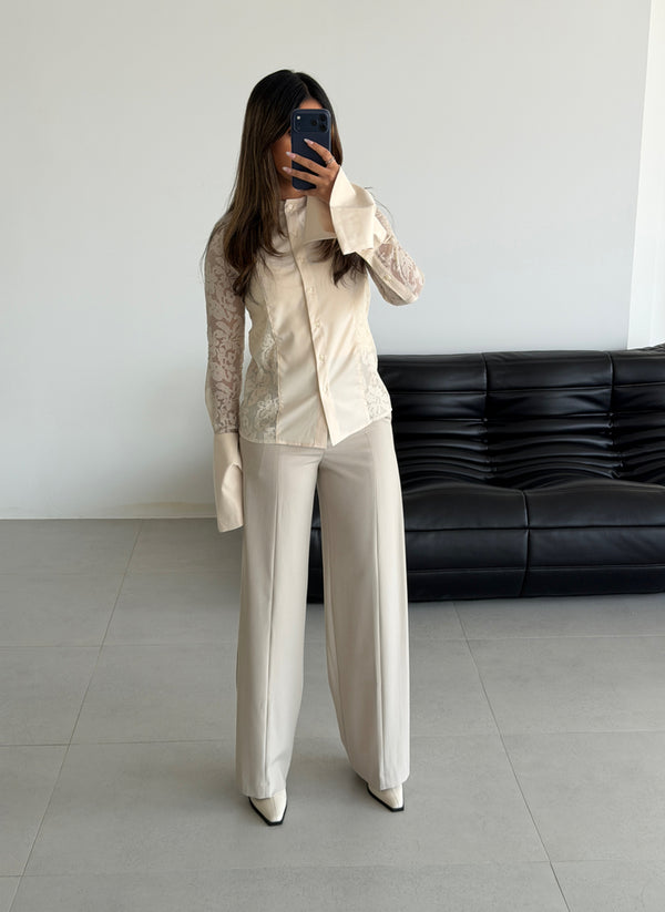 Flare Cuffs Lace Blouse