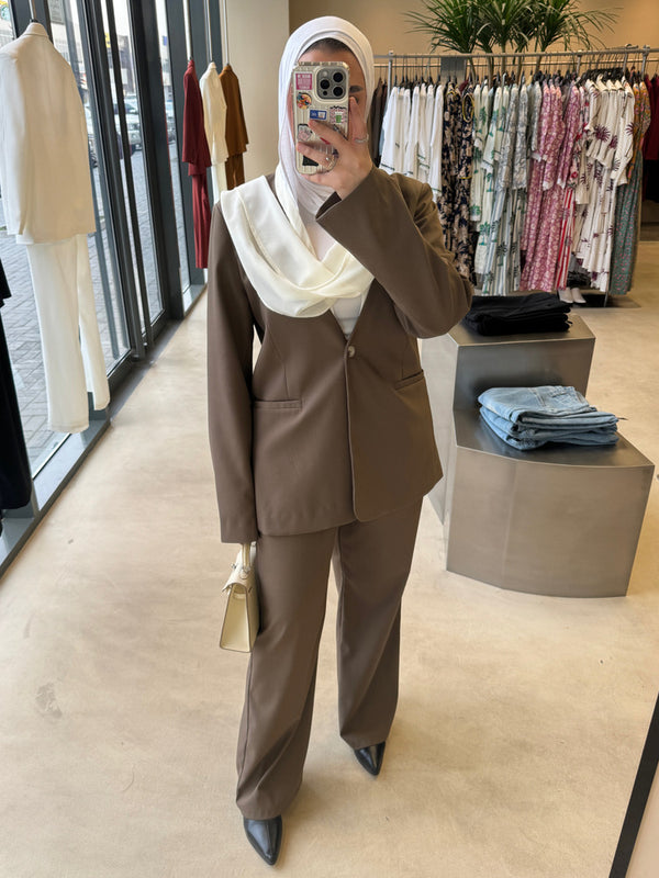 Women's 2PC Set w/ White Mesh Scarf