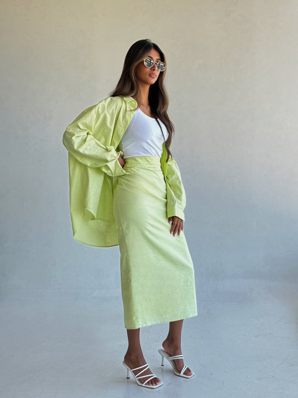 Loose Long Sleeve Shirt + Skirt Set  مجموعة الكتان