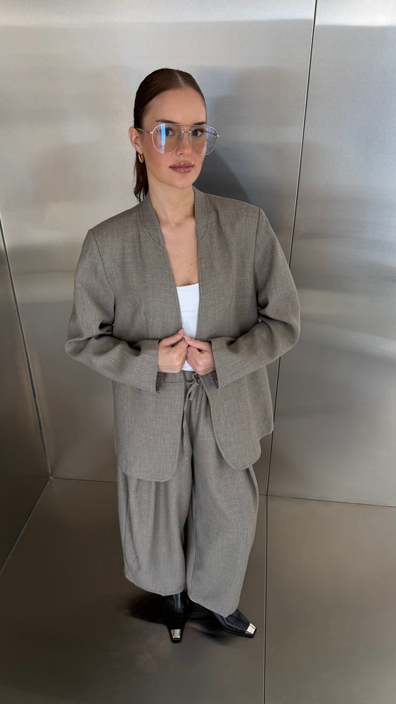 2-Button Designed Open Blazer Set