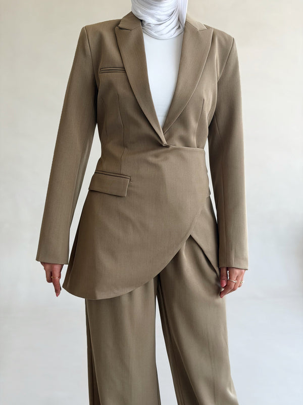 Asymmetrical Hemline Blazer Set