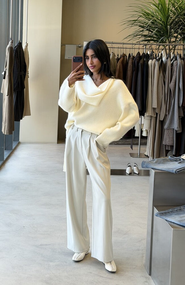 V-neck Scarf Knitwear