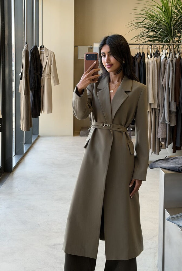 Minimalist Belted Long Blazer