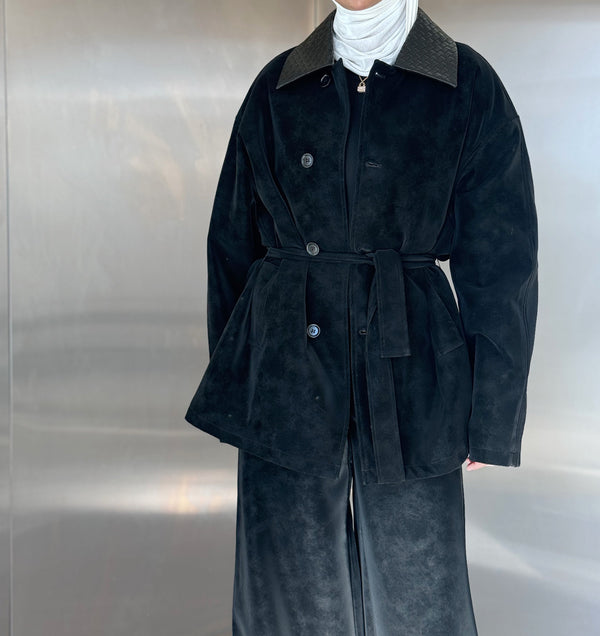 Leather Collared Suede Set