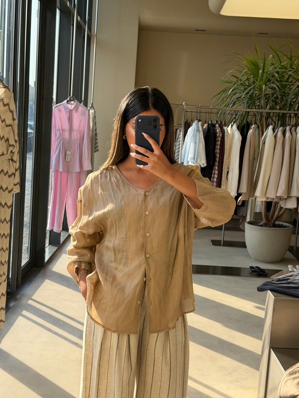 Roll-tab Sleeve Vneck Shirt