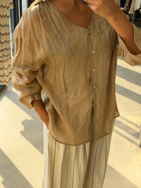 Roll-tab Sleeve Vneck Shirt