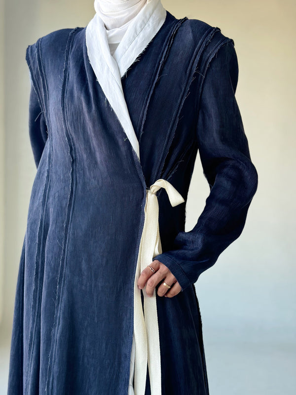 V-NECK KAFTAN WHITE SIDE BELT قفطان