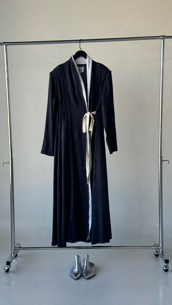 V-NECK KAFTAN WHITE SIDE BELT قفطان