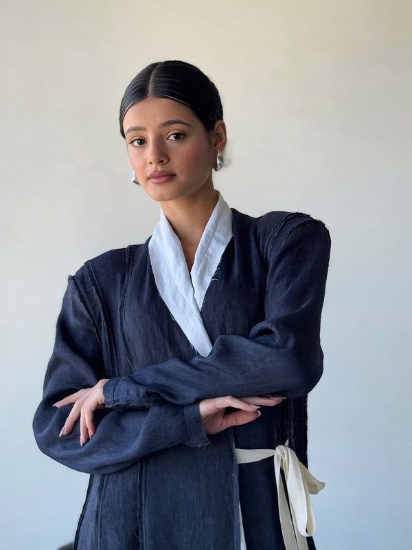 V-NECK KAFTAN WHITE SIDE BELT قفطان