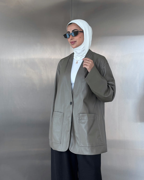 2 Pockets Vneck Leather Jacket