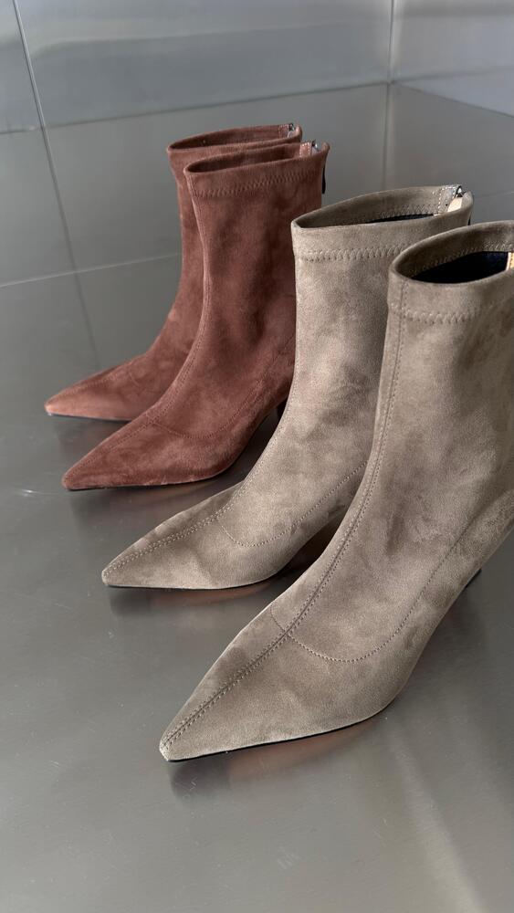 Mid Suede Boots