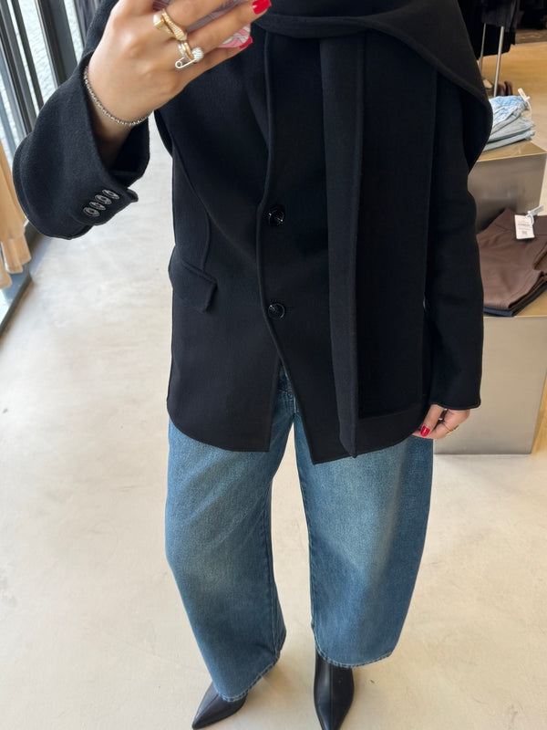 Woolen Slim Fit Jacket w/ Scarf