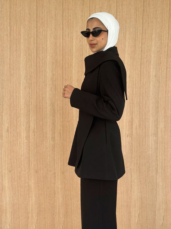 Gathered Waist Blazer w/ Scarf