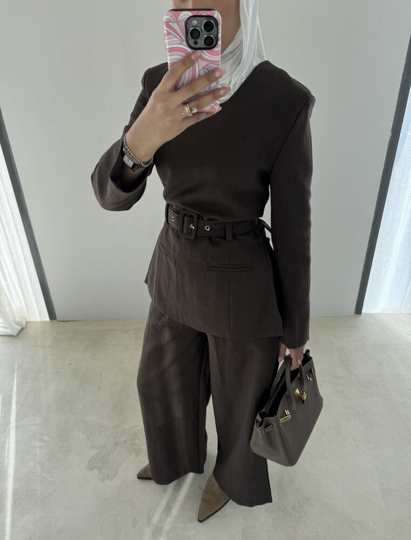 Buckle Belted Round Neck Set