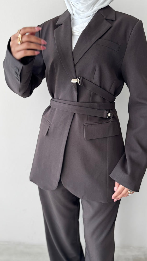 2-Piece Buttonless Belted Blazer Set