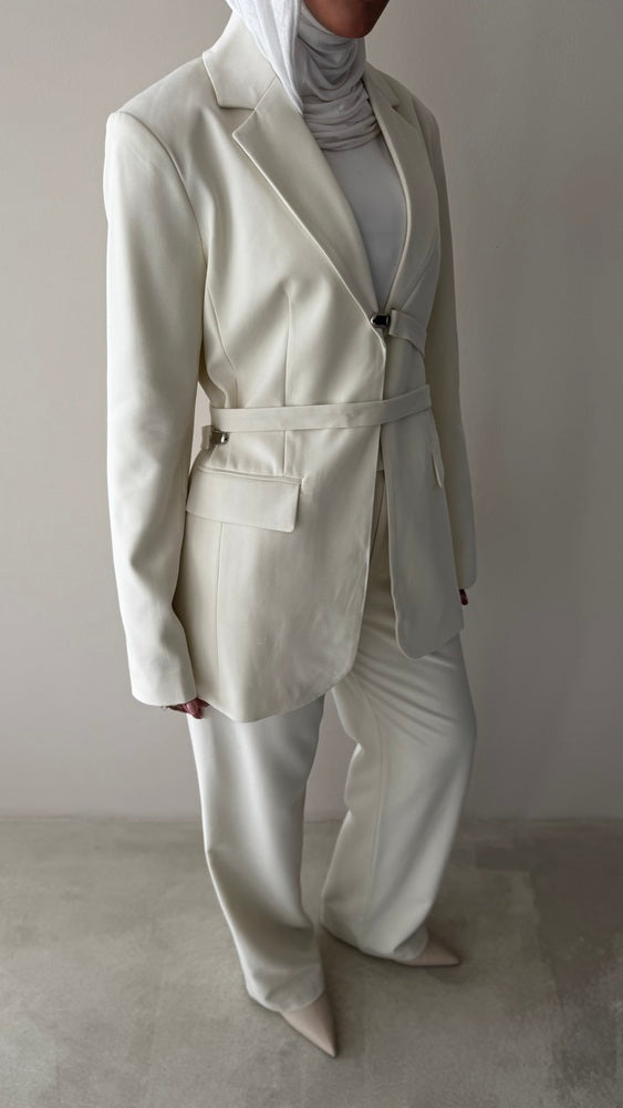 2-Piece Buttonless Belted Blazer Set