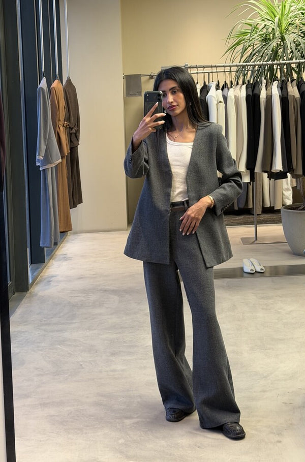 Woolen Deep Vneck Set