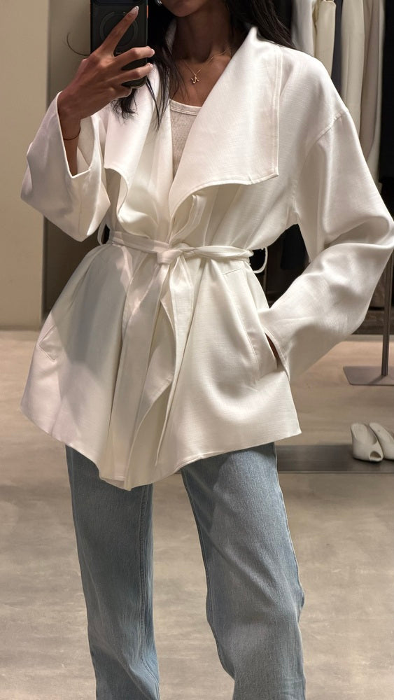 Gigantic Collar Belted Jacket