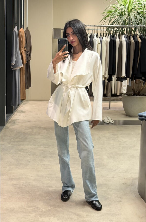 Gigantic Collar Belted Jacket
