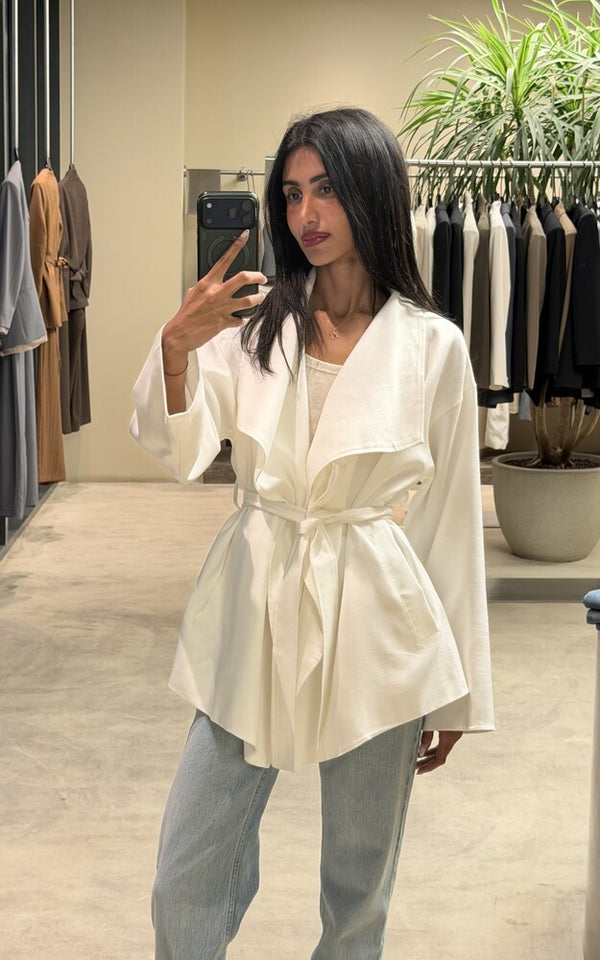 Gigantic Collar Belted Jacket
