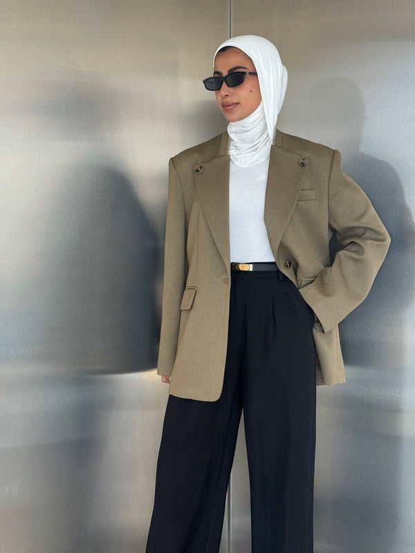 3 Buttoned Topstitched Blazer