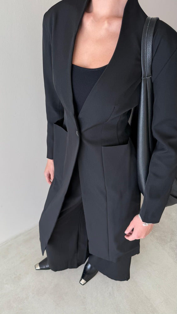 V-neckline Collarless Long Blazer