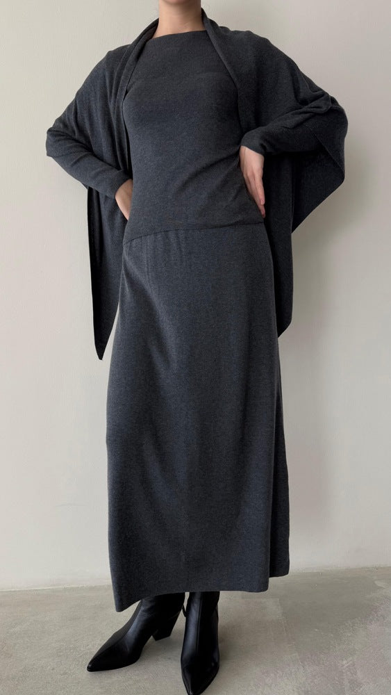 Knitted Slim Fit Skirt Set / Shawl