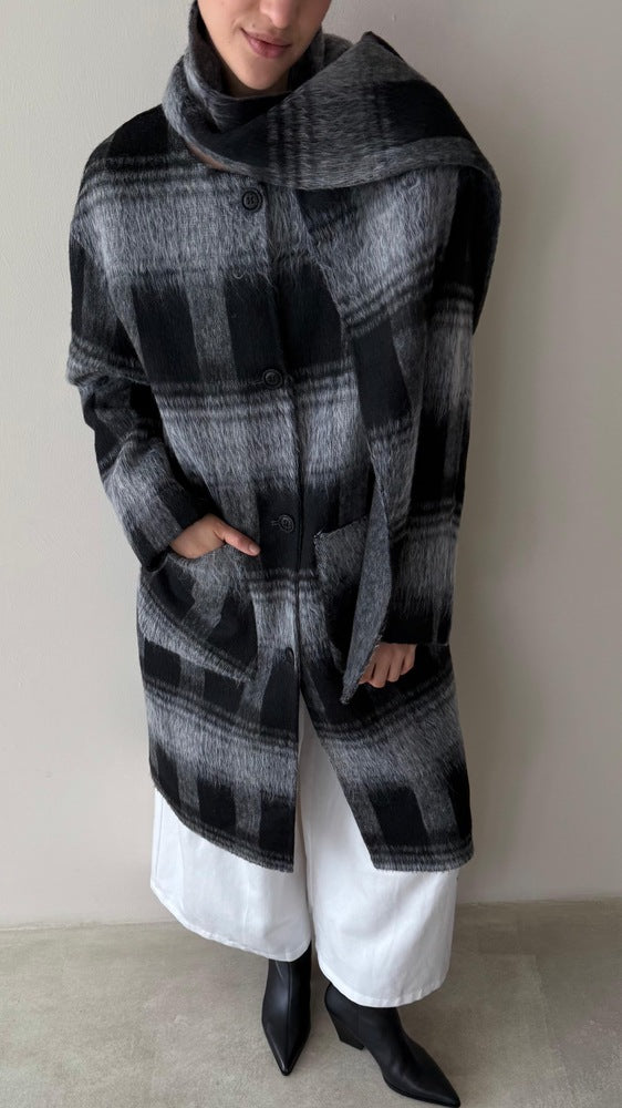 Big Checkered Scarf Coat