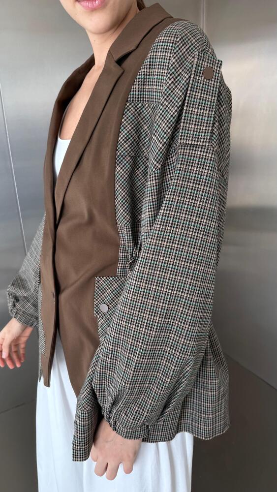 Brown Contrast Drawstring Jacket