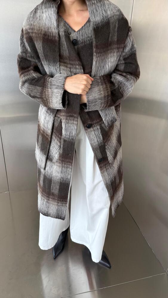 Big Checkered Scarf Coat