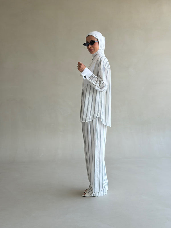 Bib-Front Stripe Linen Set