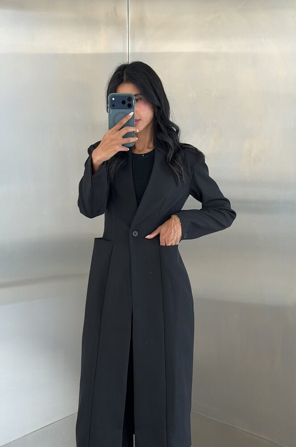 V-neckline Collarless Long Blazer