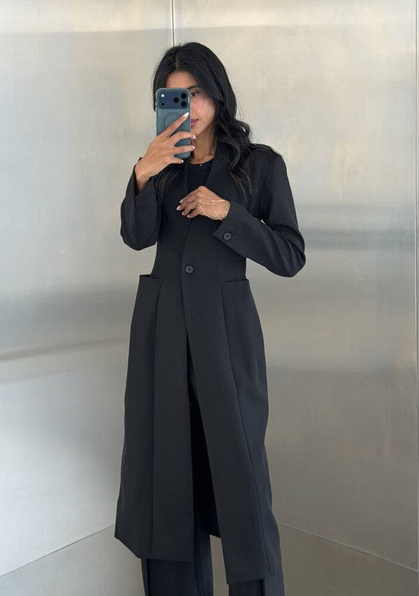 V-neckline Collarless Long Blazer