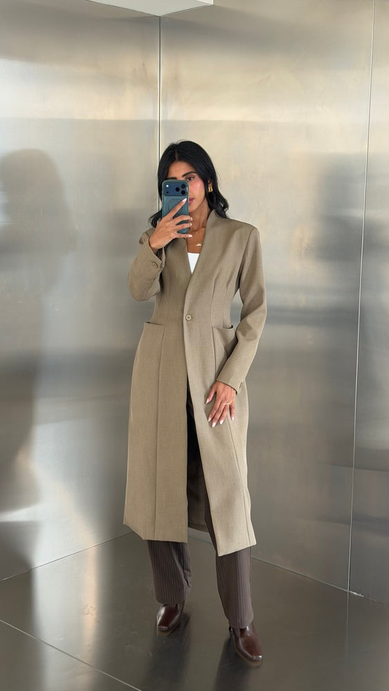 V-neckline Collarless Long Blazer
