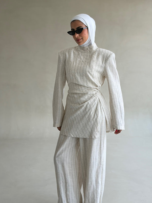 High-neckline Stripe Belted Set