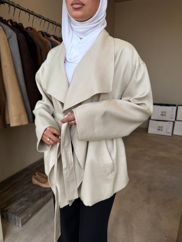 Gigantic Collar Belted Jacket