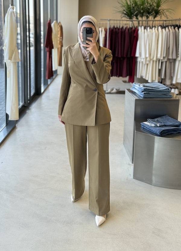 Asymmetry Line Stitch Designed 2PC Set