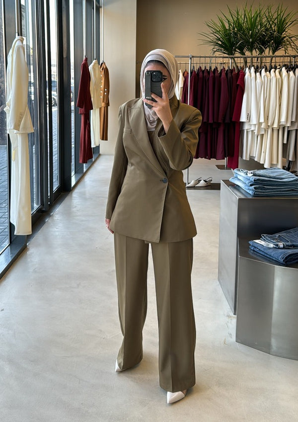 Asymmetry Line Stitch Designed 2PC Set