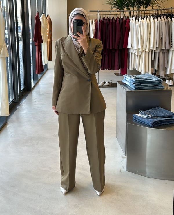 Asymmetry Line Stitch Designed 2PC Set