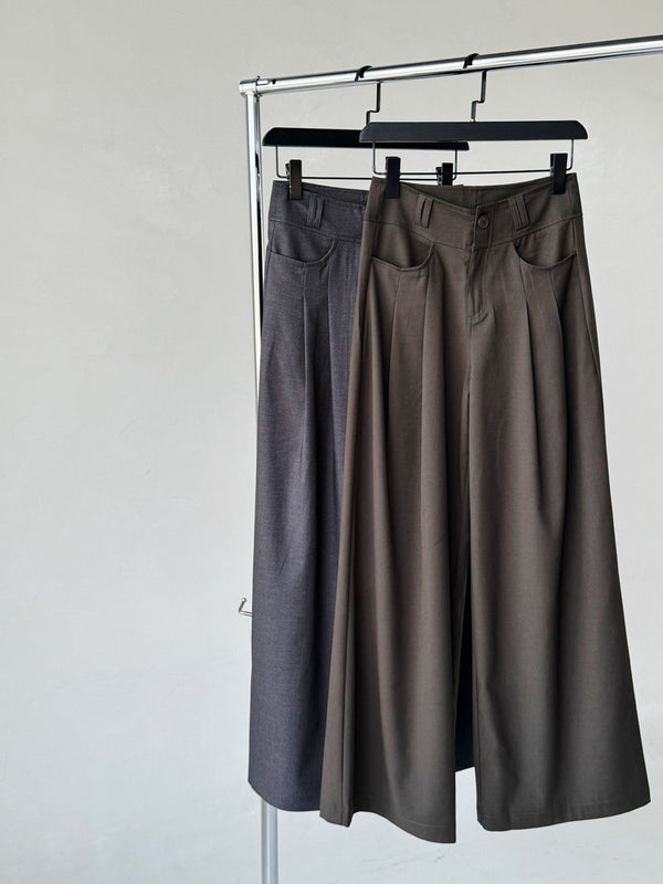 Double Pleated Trousers