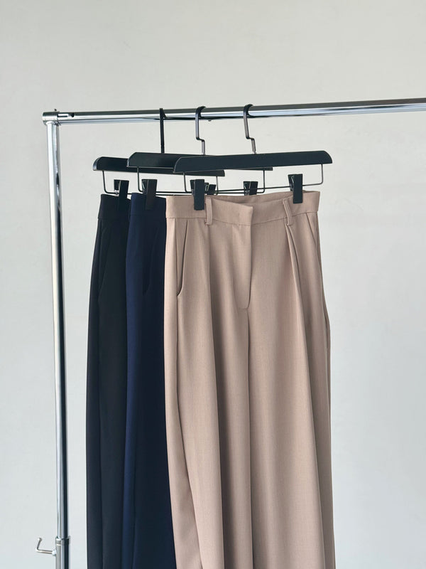 High Waist Single Pleated Trouser