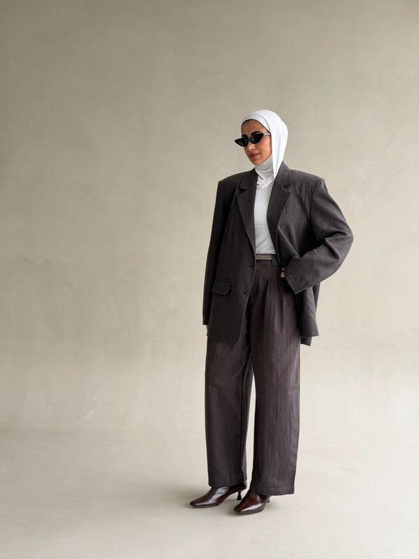 2-Button Loose Set w/ Belt