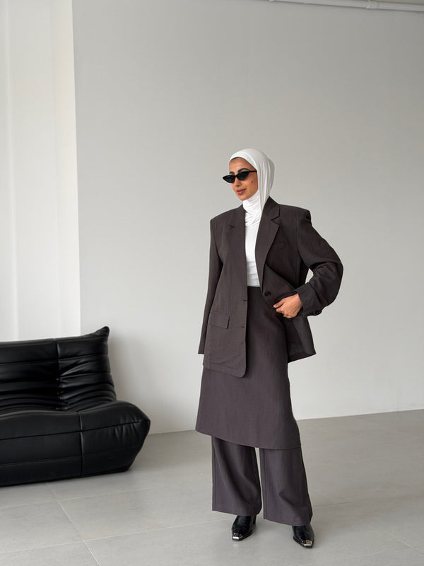 Skousers Suit
